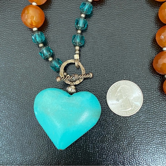 Handmade Agate Stone Crystal Faux Turquoise Heart Pendant Toggle Chunky Necklace - Picture 9 of 16